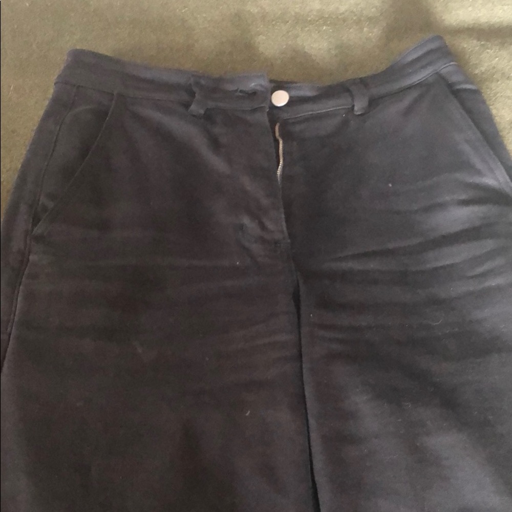 Everlane black wide-leg crops